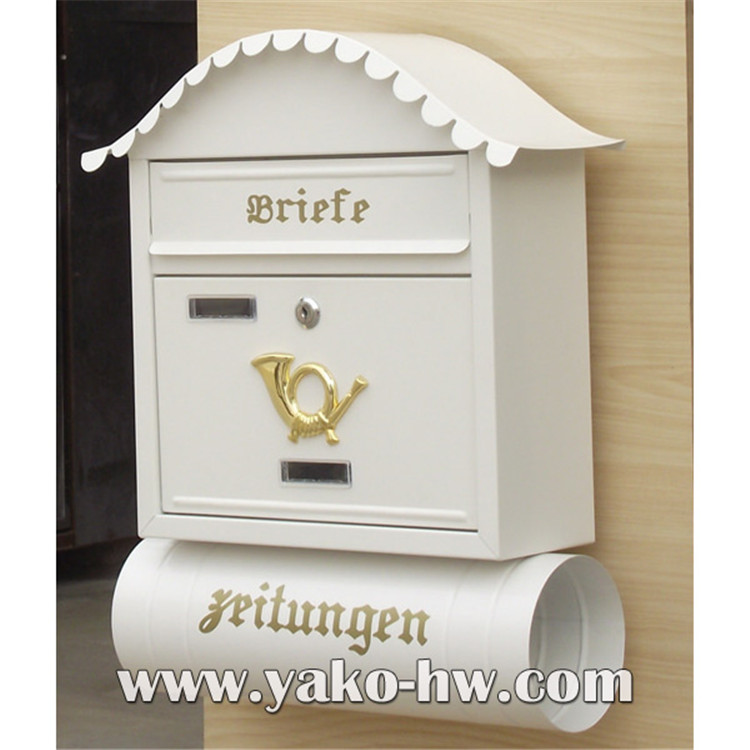 Weißer Briefkasten