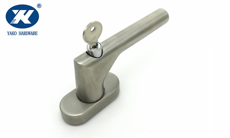 Window Handle with Lock